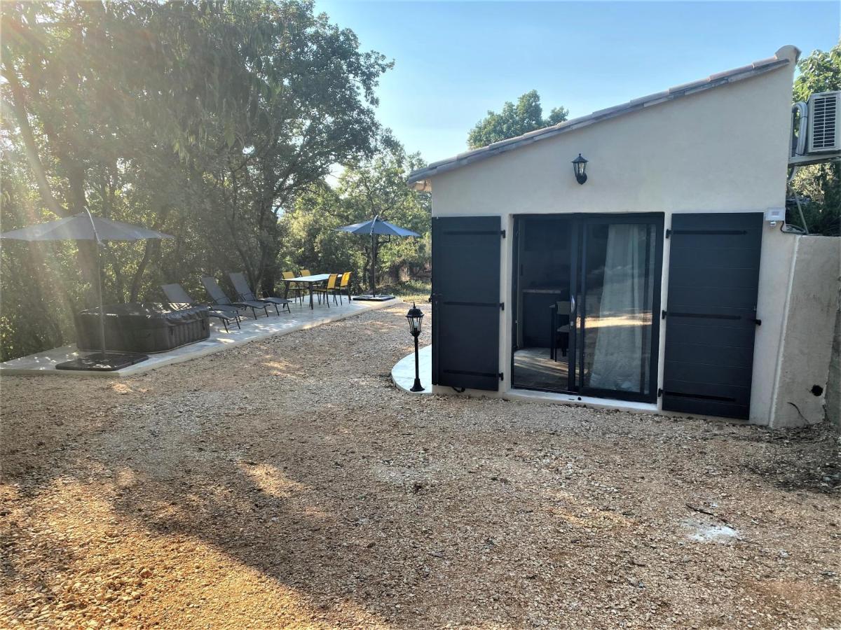 Appartement De Charme Avec Jaccusi Vezenobres Esterno foto