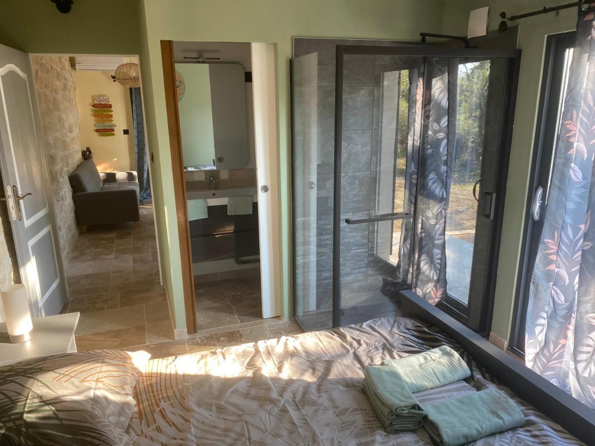 Appartement De Charme Avec Jaccusi Vezenobres Esterno foto